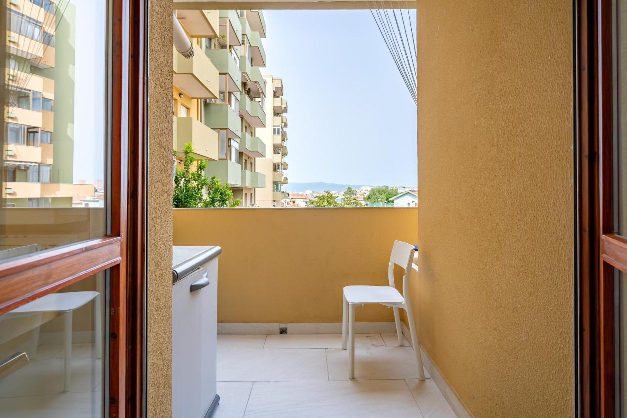 Kalbia Apartment Or Rooms Renovated, Functional, Intimate And More Cagliari Dış mekan fotoğraf